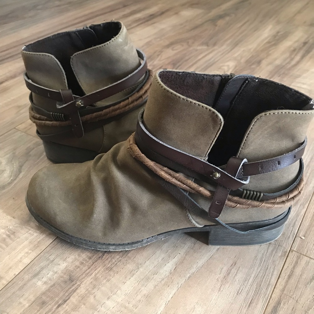 Vintage style Boot-ies